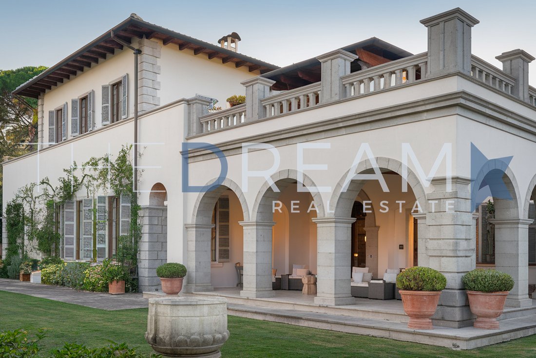 Villa in Center, Forte dei Marmi, Tuscany 2 - 14826666