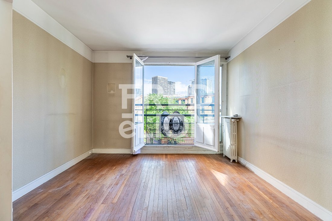 Apartment In Paris, île De France, France For Sale (14829178)