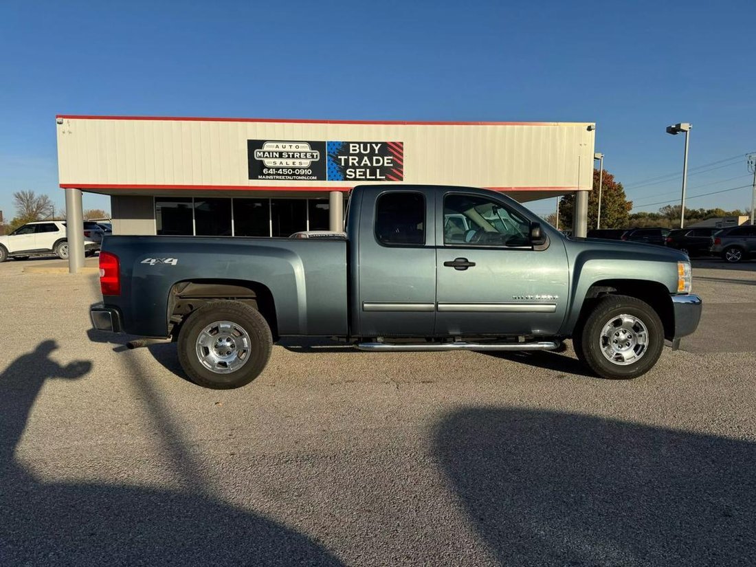 2012 Chevrolet Silverado In Mason City, Ia, United States For Sale