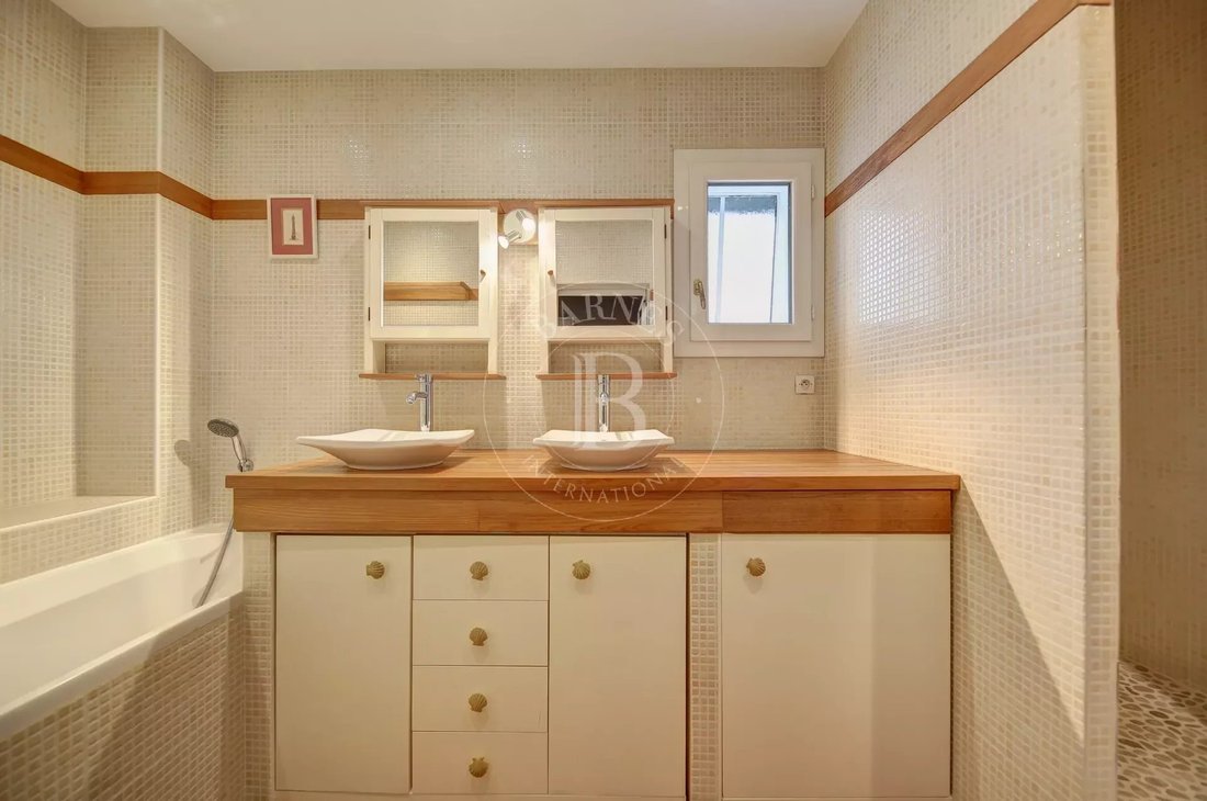 Saint Germain En Laye Central In Saint Germain En Laye, île De France