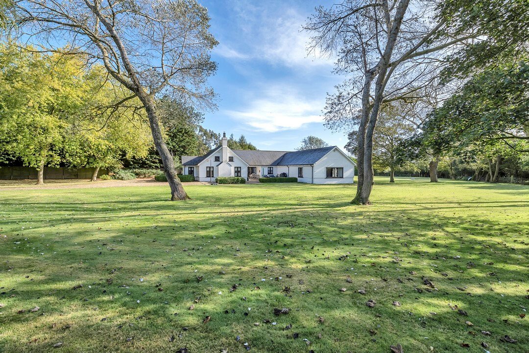 5 Bedroom Detached Bungalow For Sale In In Woodbridge, England, United