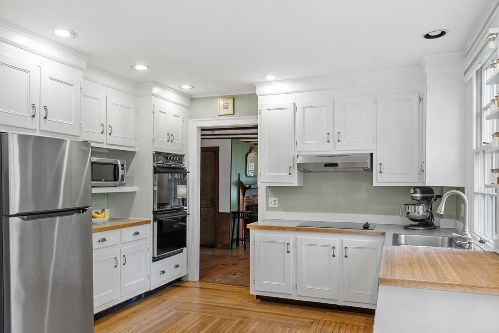 Residential Bolton In Bolton, Massachusetts, United States For Sale