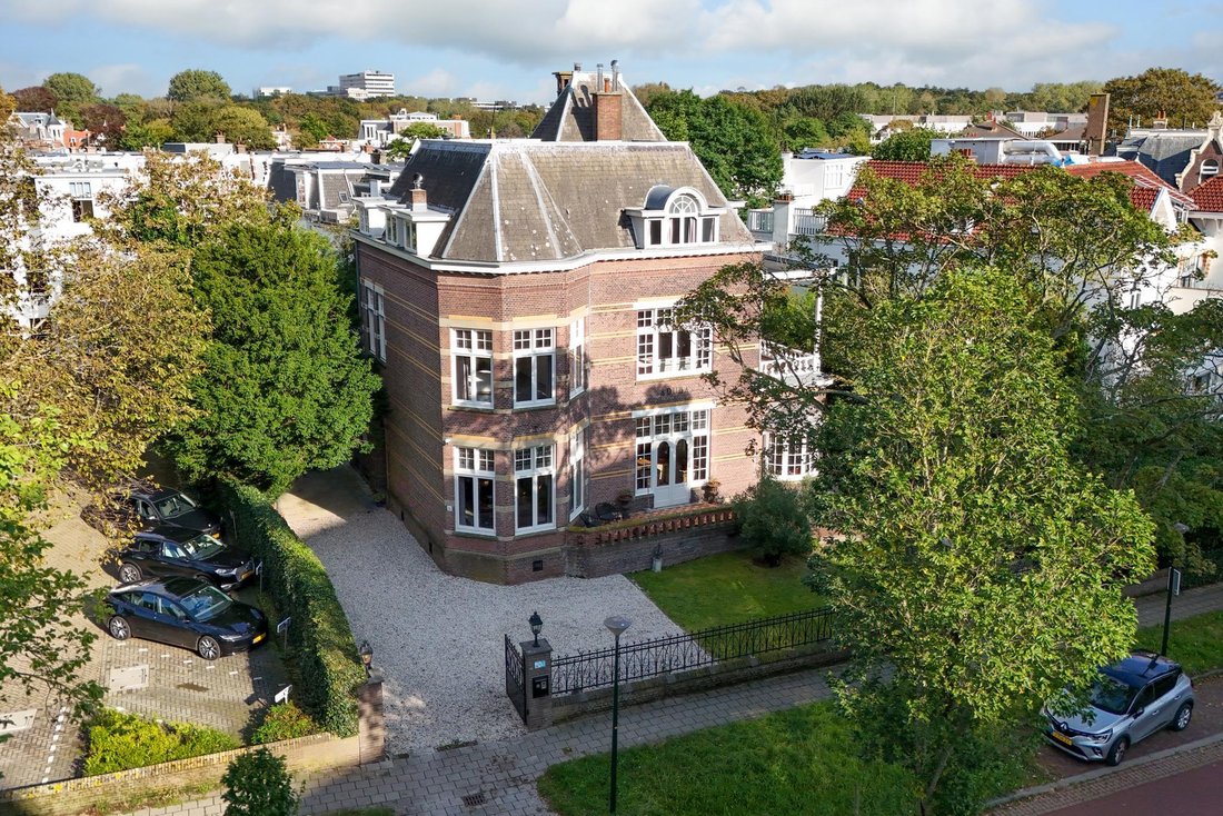 Nieuwe Parklaan 15 2597 La In The Hague, South Holland, Netherlands For