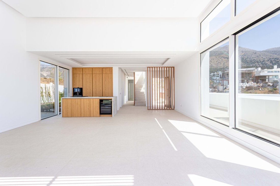 Villa Con Espectaculares Vistas Al Mar. Primera In Fuengirola