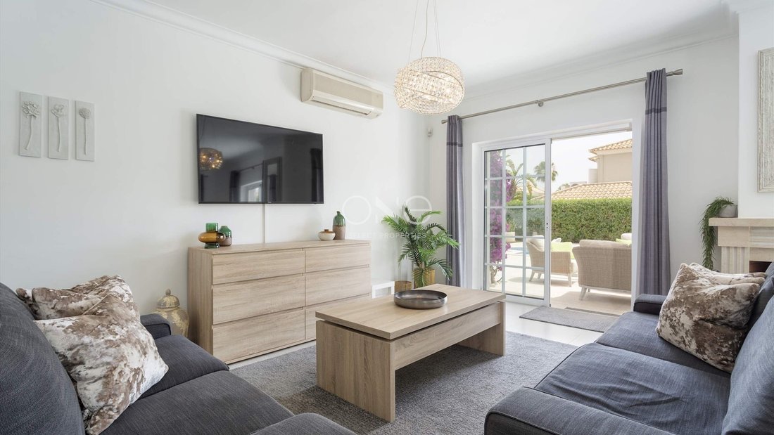 Villa Marie In Faro, Portugal For Sale (14826827)