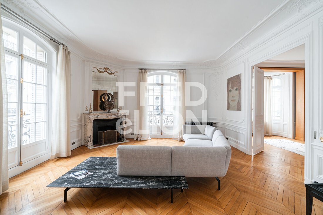Apartment In Paris, île De France, France For Sale (14829134)