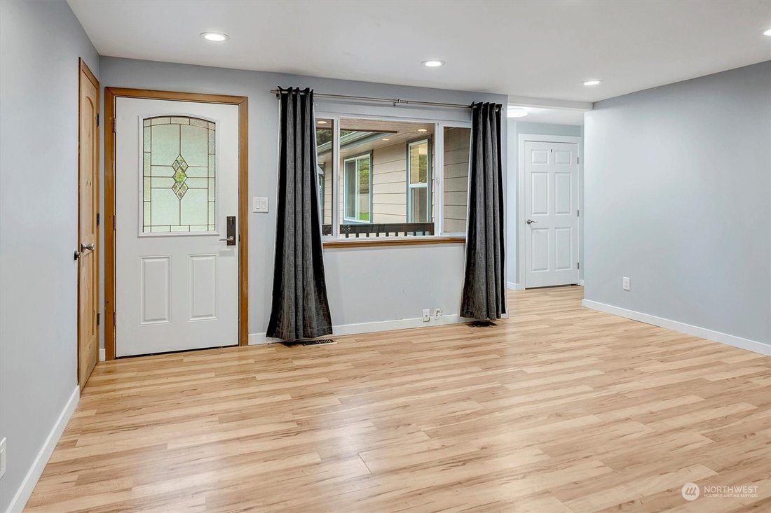 Residential Lynnwood In Lynnwood, Washington, United States For Sale