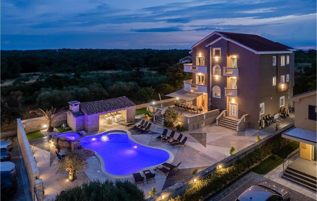 Zaton House In Zaton, Zadar County, Croatia For Sale (14827697)