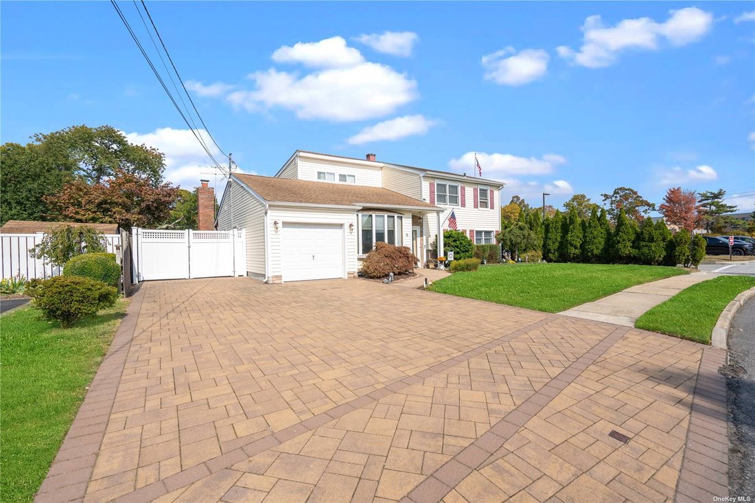 Multi Family West Babylon In West Babylon, New York, United States For