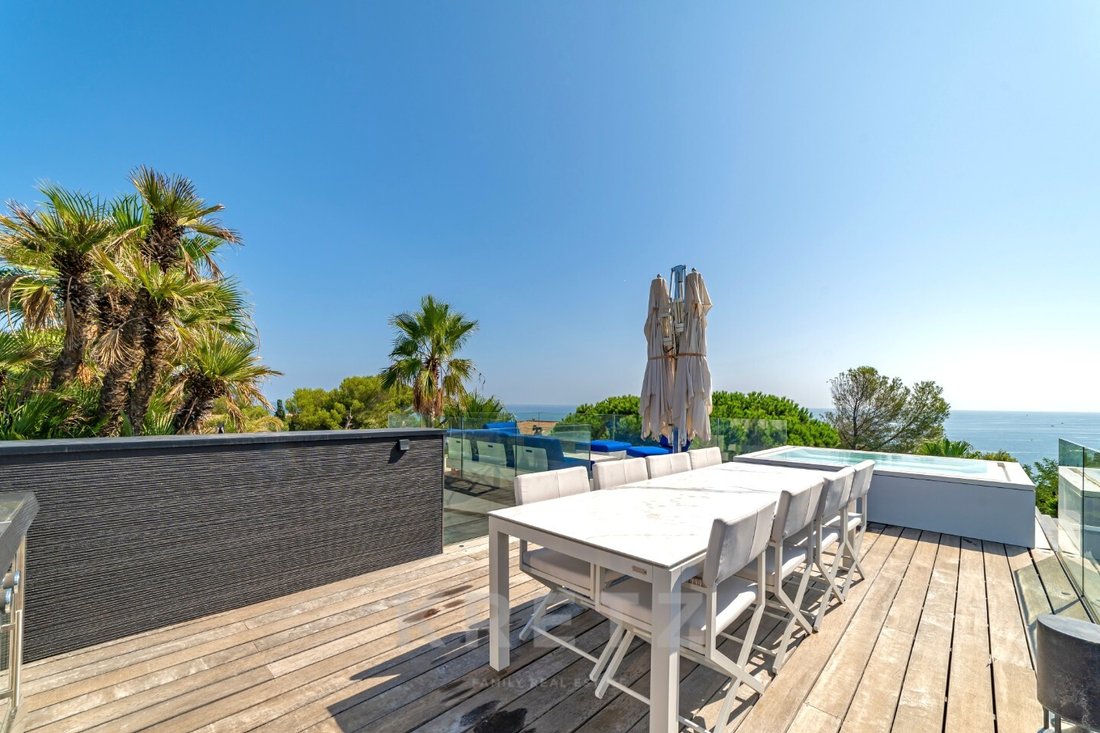 Prestigious Architect Designed Villa With Sea View In Sète, Occitanie