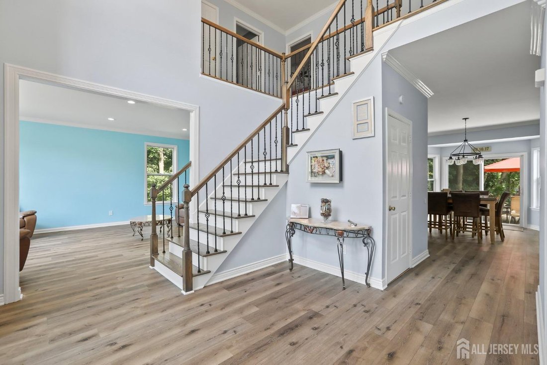 House in Marlboro Township, New Jersey, United States 4 - 14826350