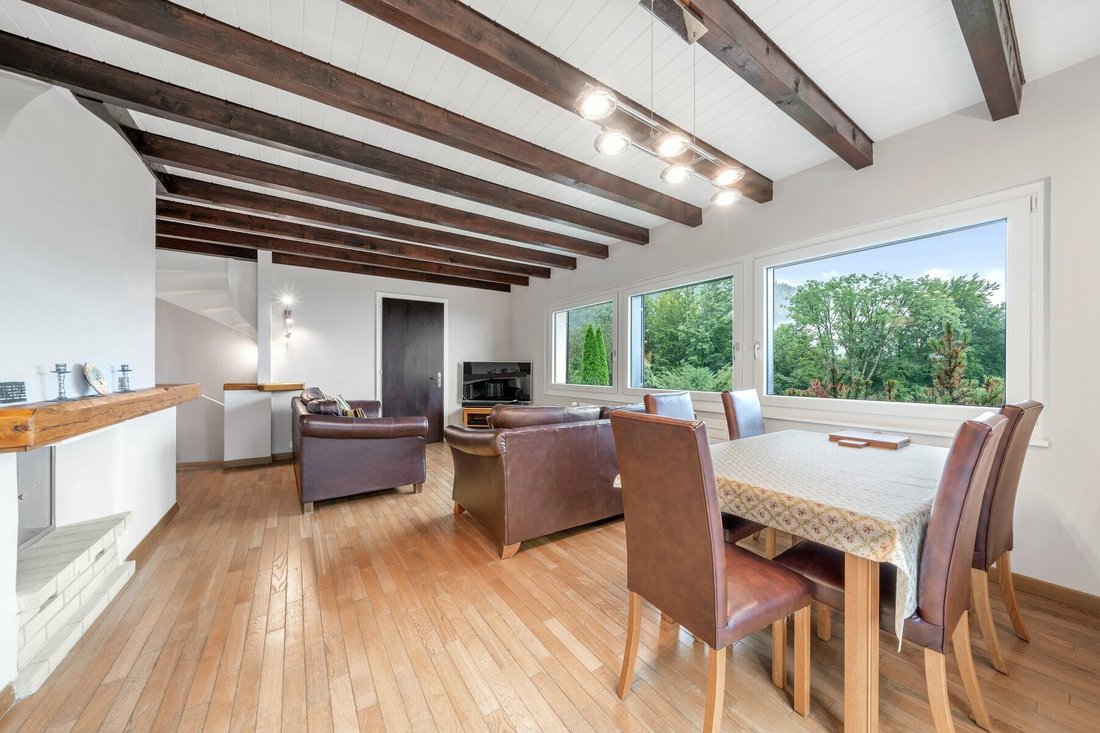 Renovated Detached House With Lake In Blonay Saint Légier, Vaud