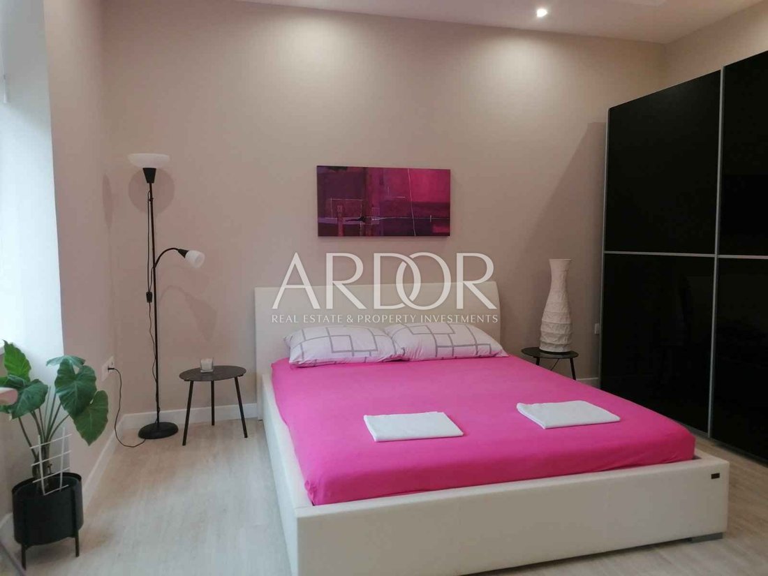 House Crikvenica, 145m2 In Crikvenica, Primorje Gorski Kotar County