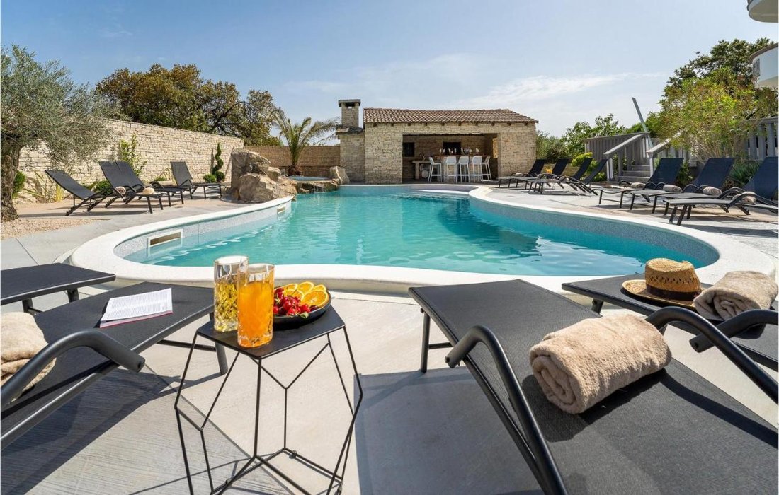 Zaton House In Zaton, Zadar County, Croatia For Sale (14827697)