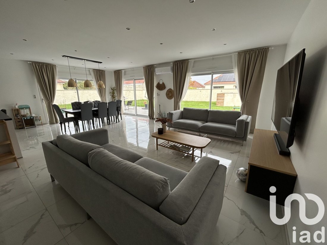 Vente Maison/Villa 6 Pièces In Bouranton, Grand Est, France For Sale