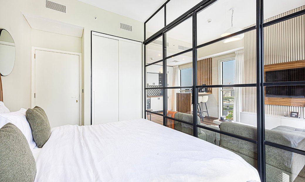 Tastefully Upgraded Fully Furnished In Dubai, Dubai, United Arab