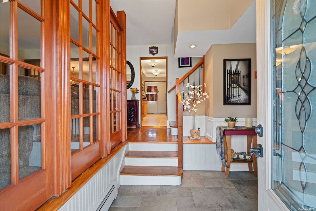 Multi Family West Babylon In West Babylon, New York, United States For