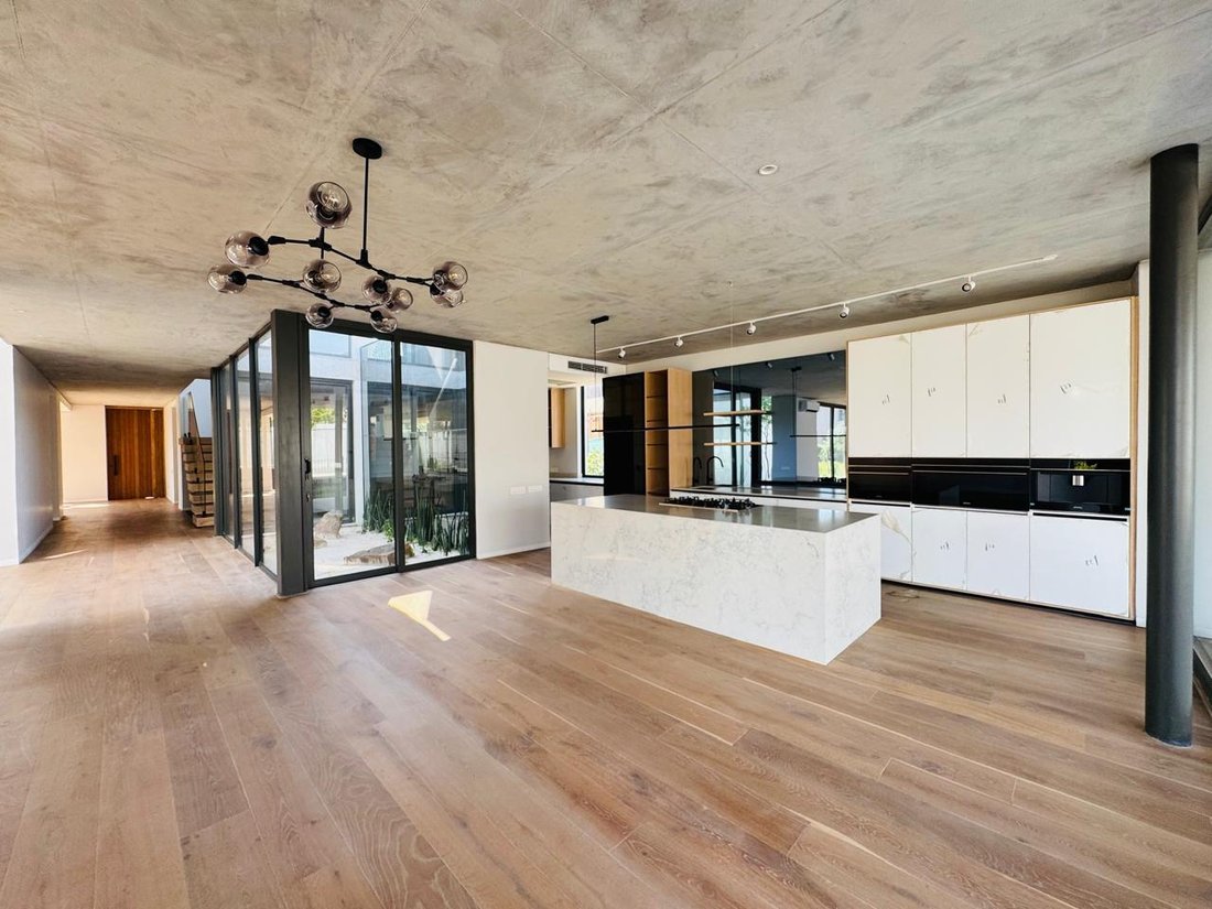 Newly Built 4 Bedroom Freestanding For Sale In In Durban Metro, South