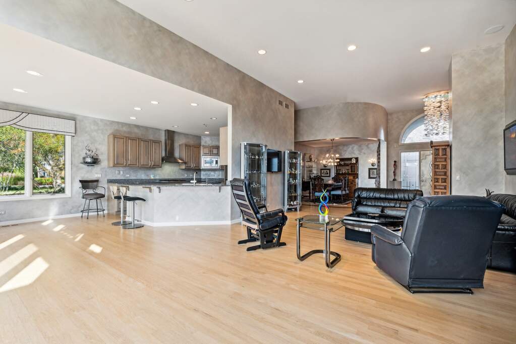 Contemporary Ranch Home In Desirable In Highland Park, Illinois, United