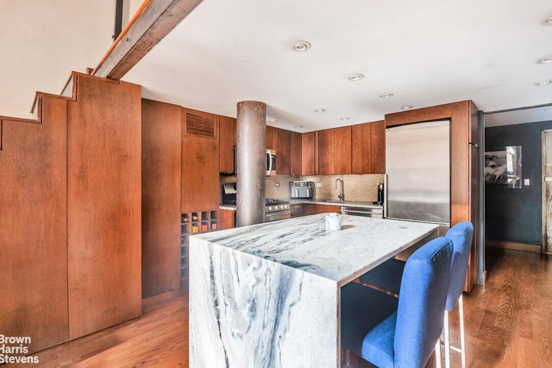 Prime No Ho Cast Iron Loft In New York, New York, United States For