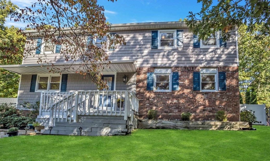 House Smithtown In Smithtown, Ny, United States For Sale (14827404)