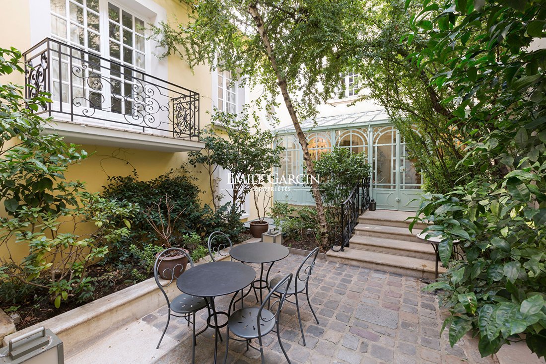 House in Paris, Île-de-France, France 2 - 14830151