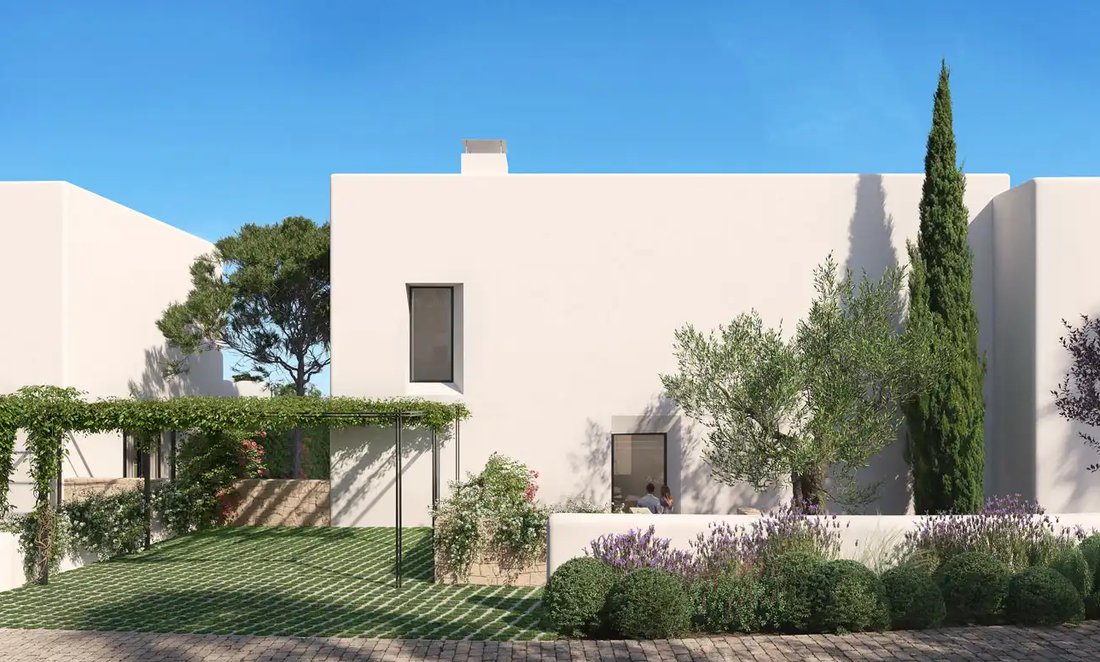 Award Winning Luxury Real Estate Agency. Modern In San Roque, Andalusia