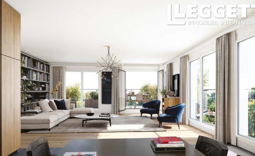Apartment in Les Bures, Garches, France 1