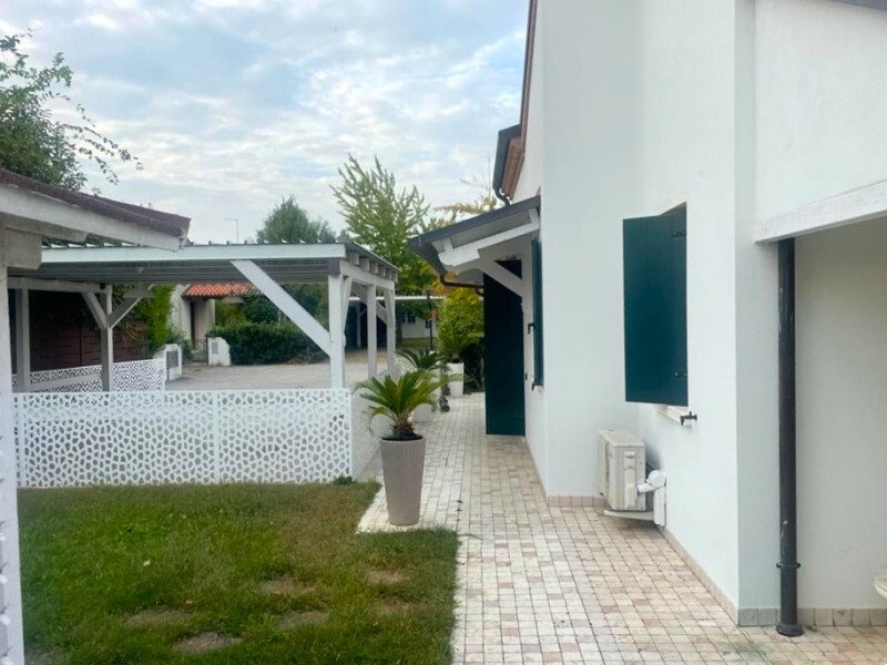 Padova Single House In Lido Di Jesolo, Italy For Sale (14830723)