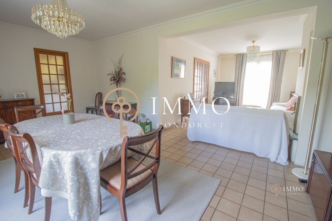 Bourg La Reine House In Bourg La Reine, île De France, France For Sale