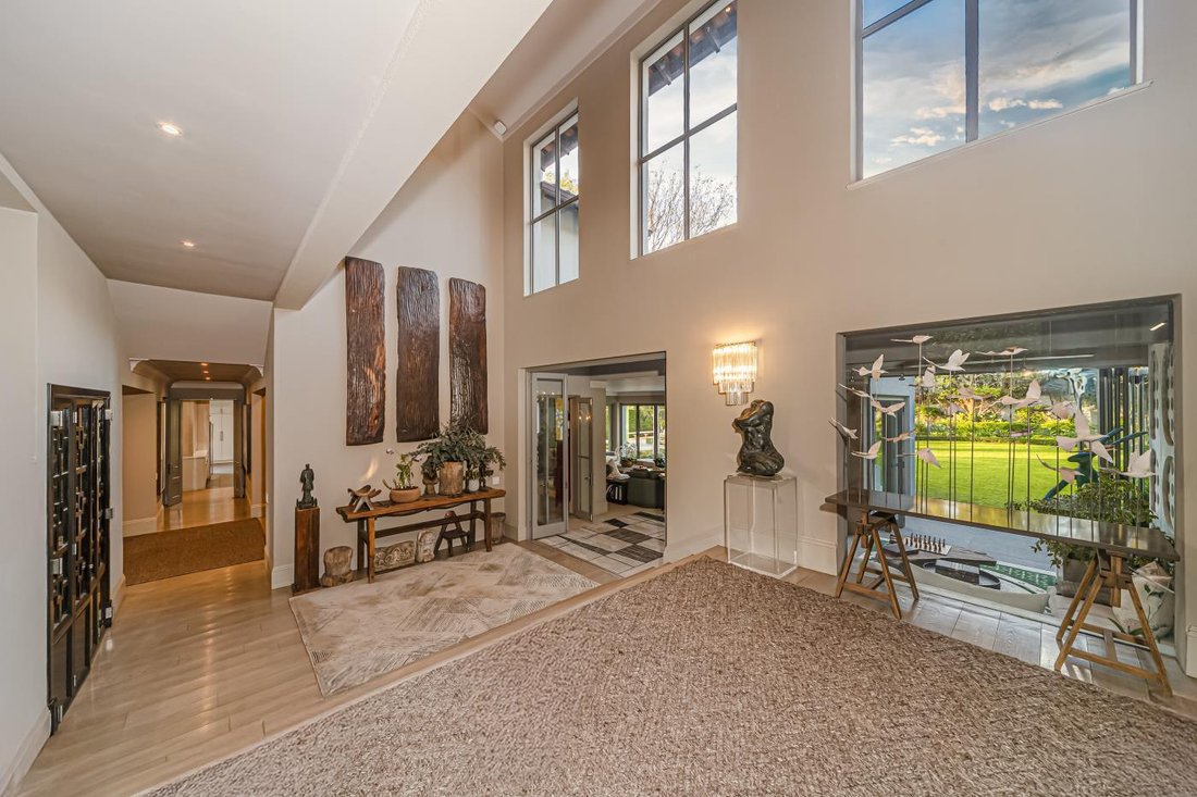 House Sandton In Sandton, Gauteng, South Africa For Sale (14827876)