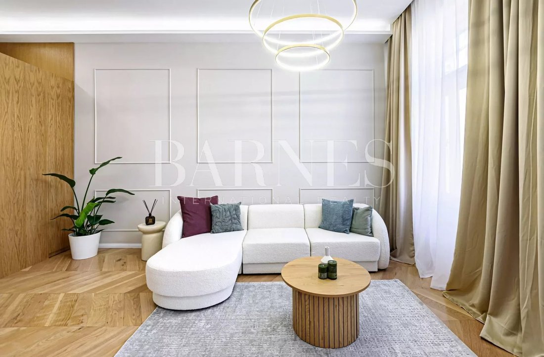 Downtown Feeling And Elegance Near Szabadság In Budapest, Budapest