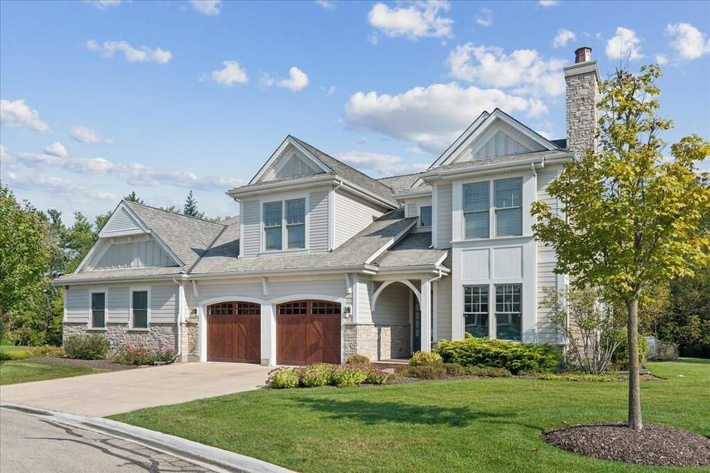 Incredible Willow Lake Opportunity In Lake Bluff, Illinois, United