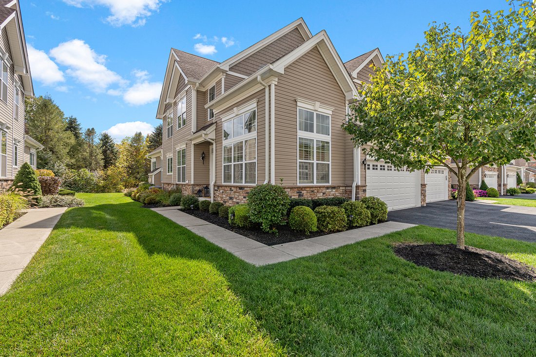 Active Fifty Five Plus Community In Long Valley, New Jersey, United