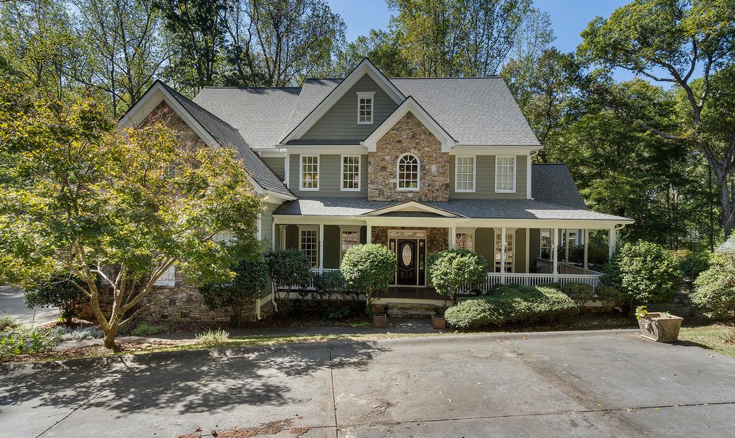 This Exceptional Property Presents In Milton, United States