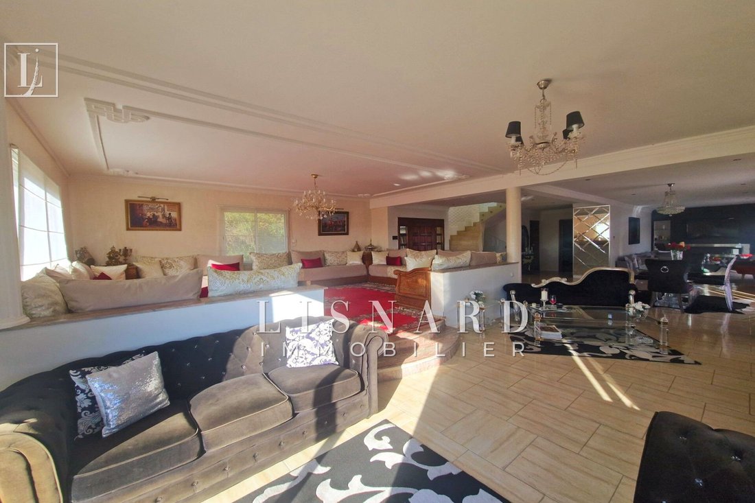 Villa a Centre, Vallauris, Francia 4 - 14827209