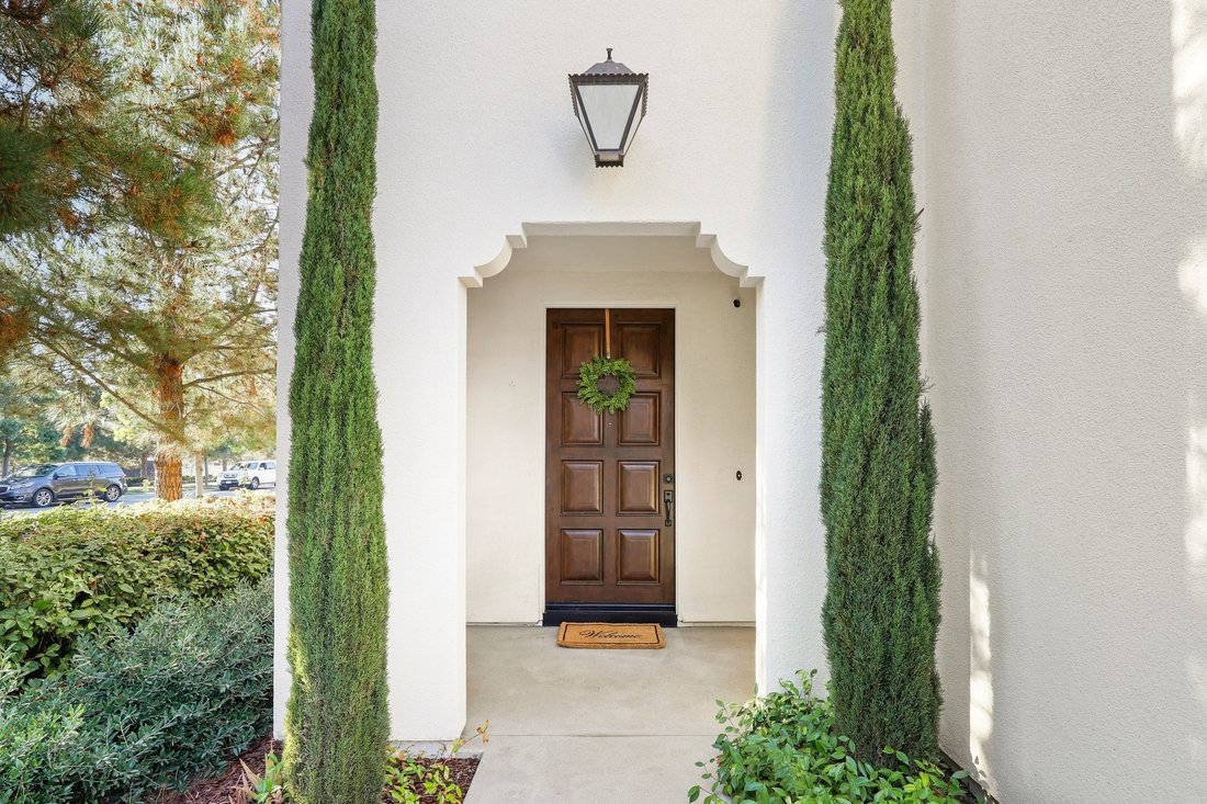 131 Espina In Irvine, California, United States For Sale (14829234)