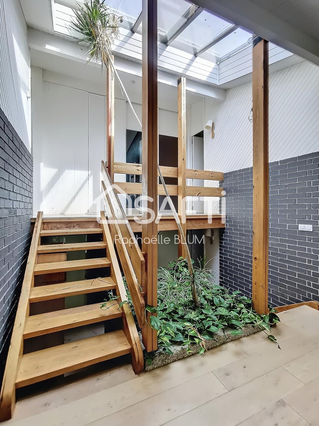 Maison D'exception Alliant Nature Et In Gradignan, Nouvelle Aquitaine