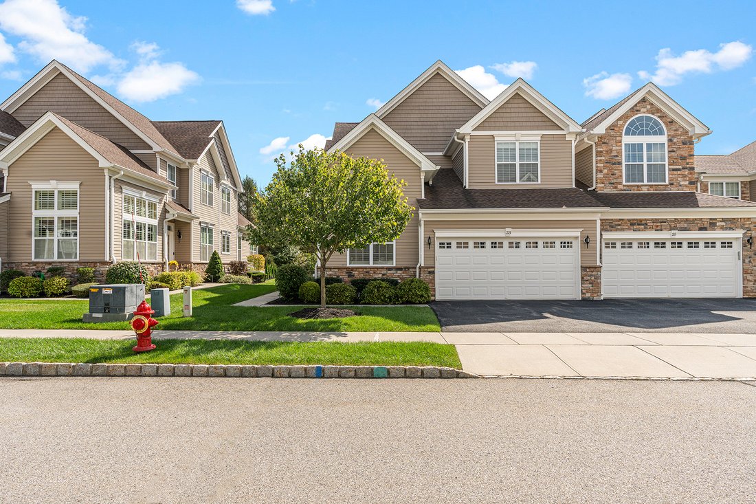 Active Fifty Five Plus Community In Long Valley, New Jersey, United