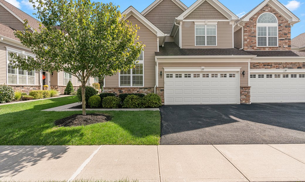 Active Fifty Five Plus Community In Long Valley, New Jersey, United