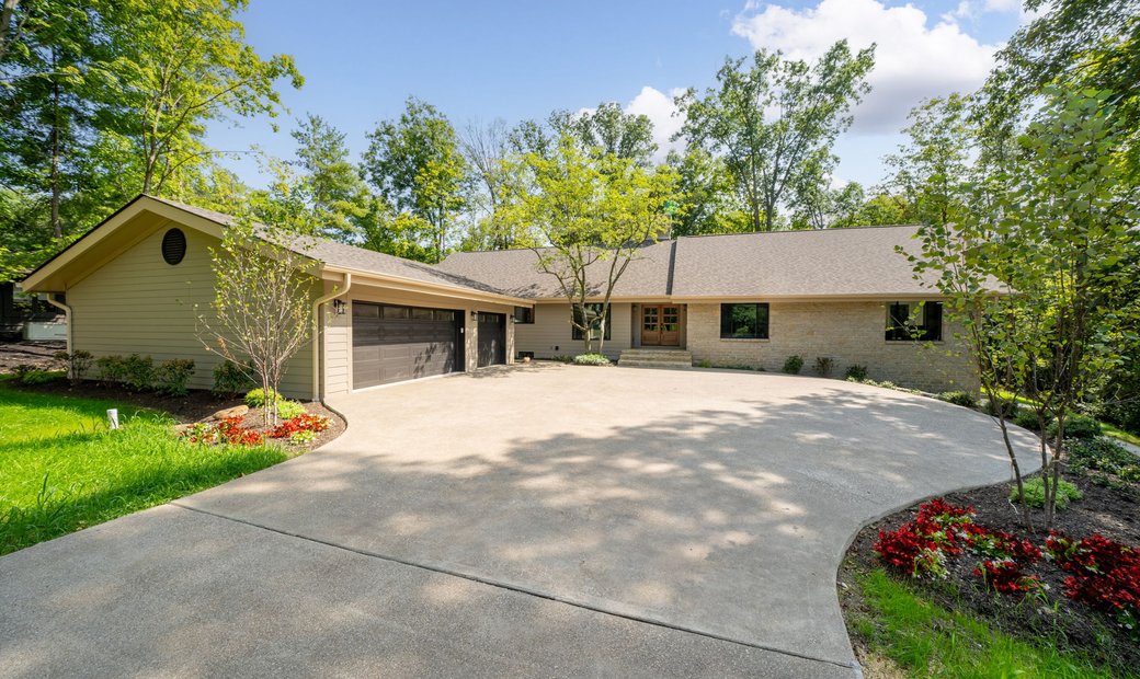 Exquisite Upper Arlington Home With Bespoke In Columbus, Ohio, United