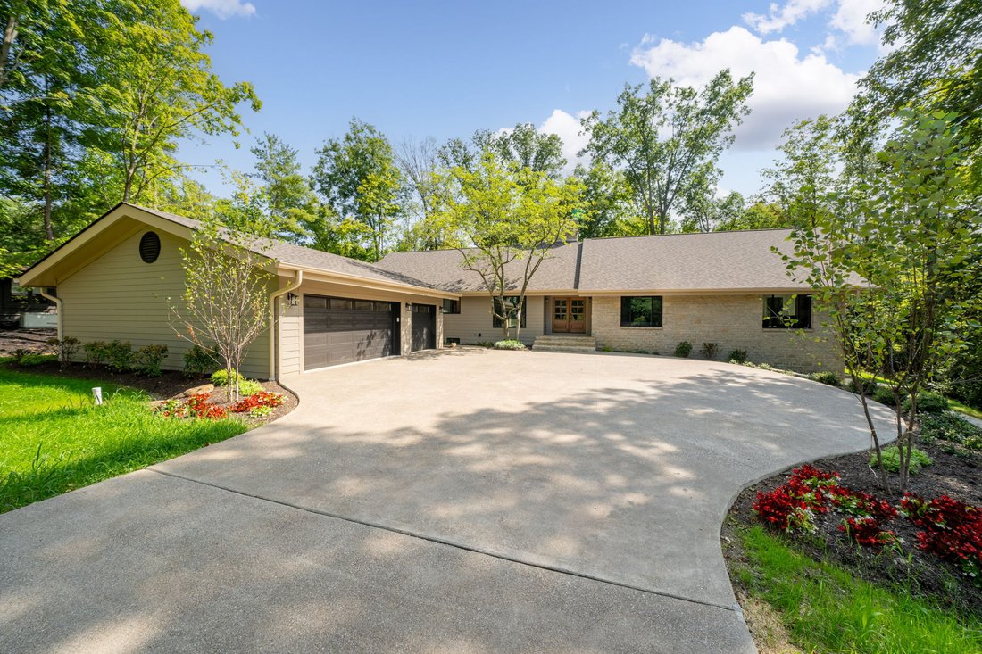 Exquisite Upper Arlington Home With Bespoke In Columbus, Ohio, United