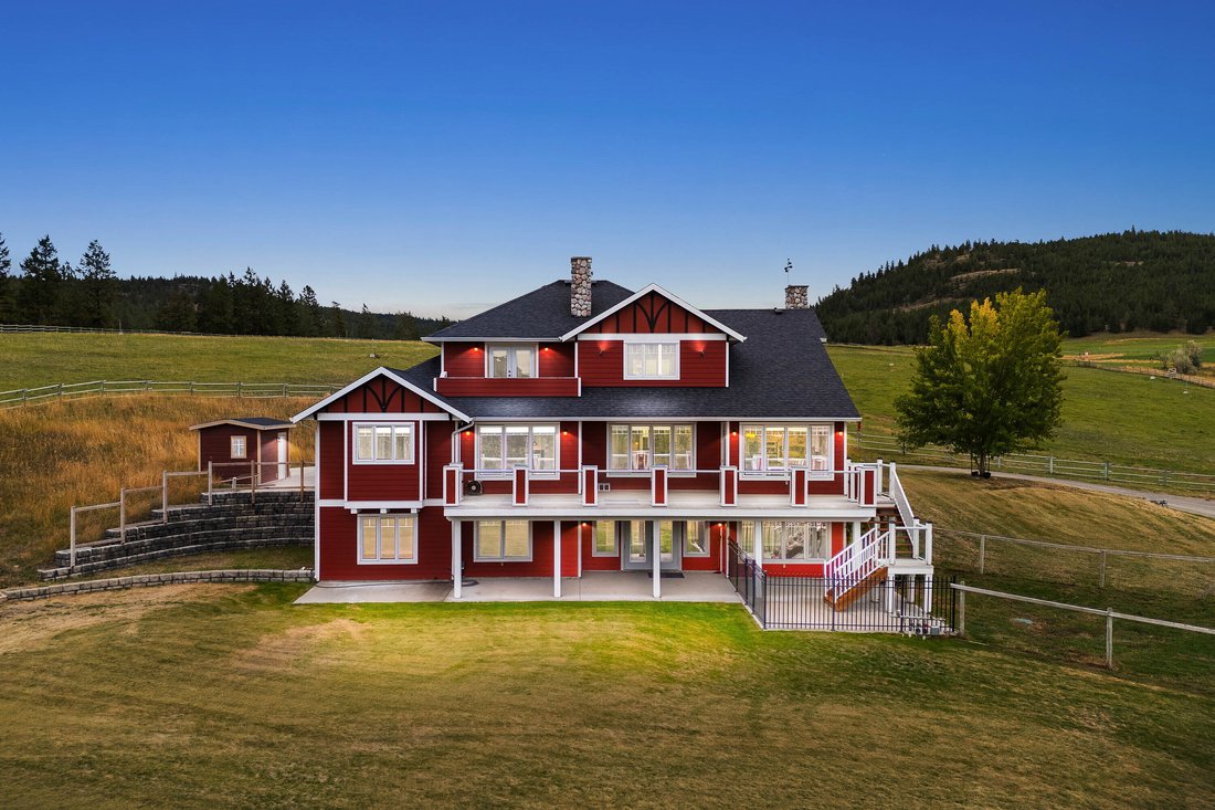 Farm Ranch in Holmwood, British Columbia, Canada 1 - 14831643