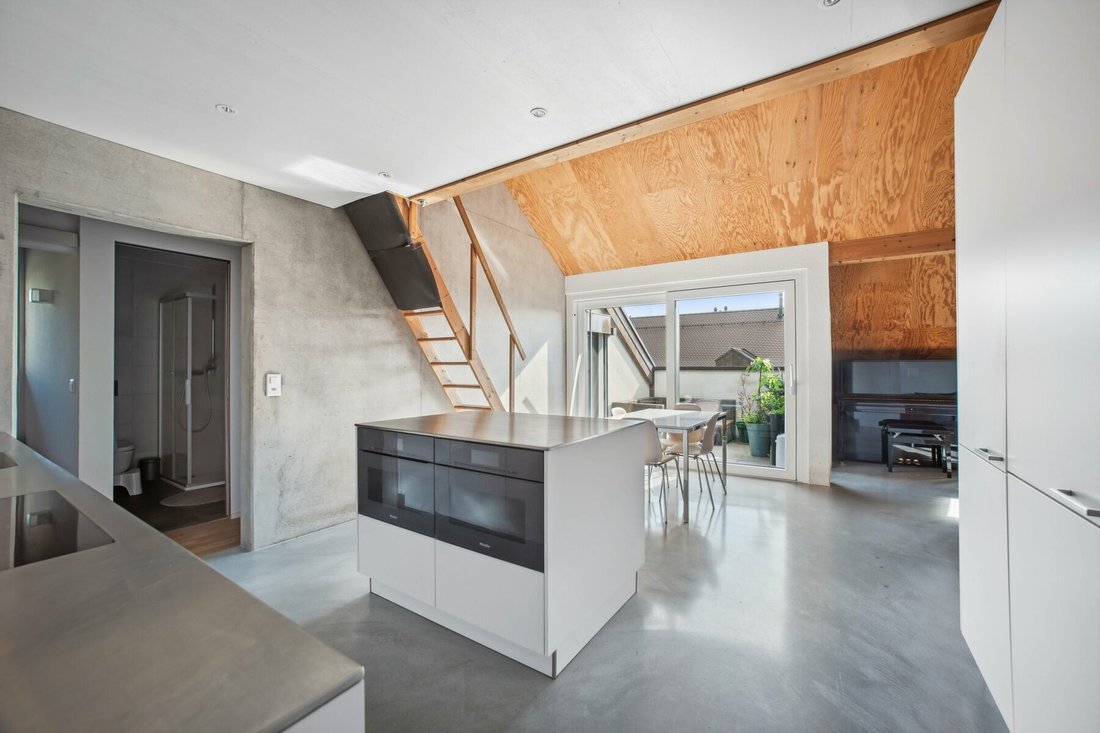 Charming 4.5 Room Apartment 10 Minutes From Downtown In Yens, Vaud