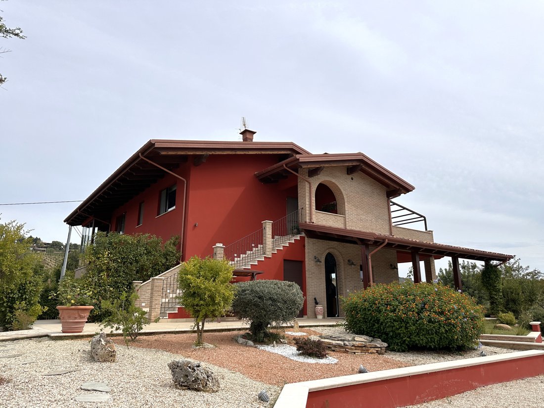 Country House in Colonnella, Abruzzo, Italy 2 - 14832332