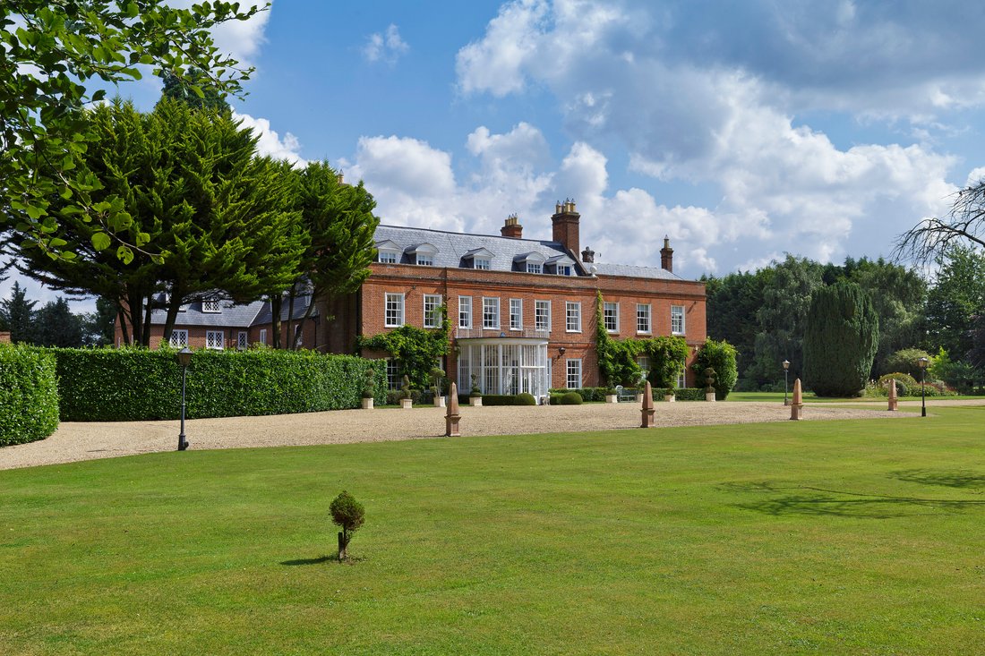 Country House in Thurston, England 1 - 14839495