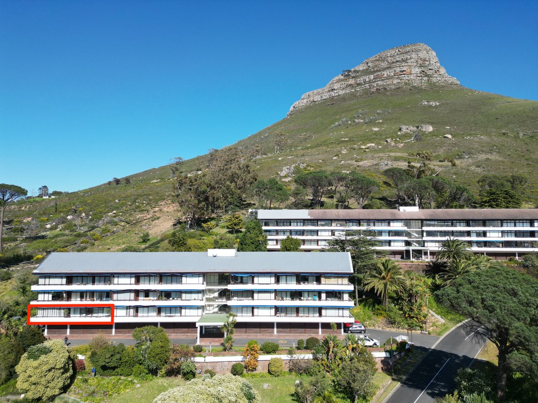Super Sized 2 Bedroom Apartment For In Cape Town, Western Cape, South