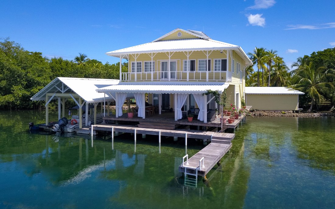 Villa in Tierra Oscura, Bocas del Toro Province, Panama 4 - 14836740