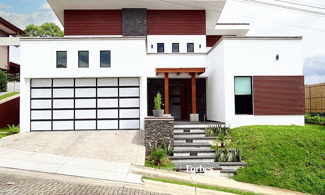 20730 House With First Class In Grecia, Guanacaste Province, Costa