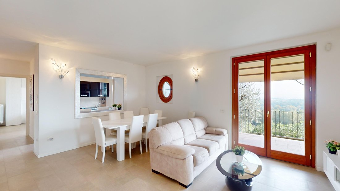 Villa in Polpenazze del Garda, Lombardy, Italy 1 - 14836008